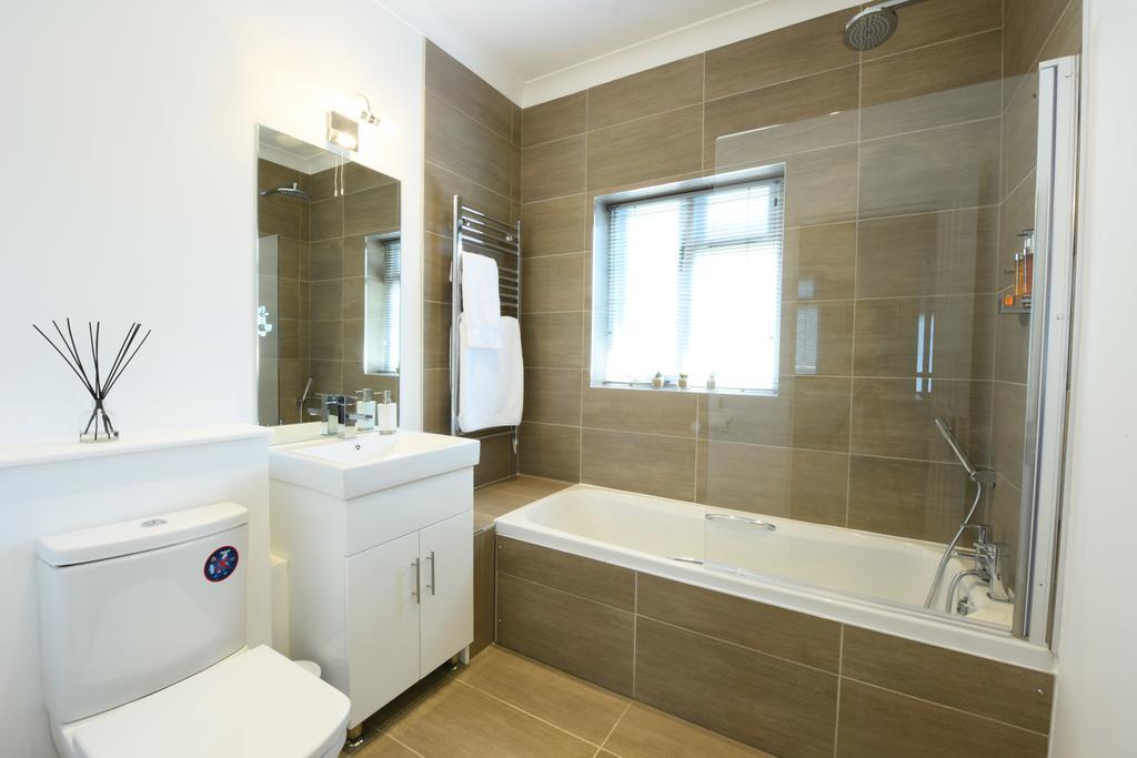 Woodstock Suites Charlton  Εξωτερικό φωτογραφία